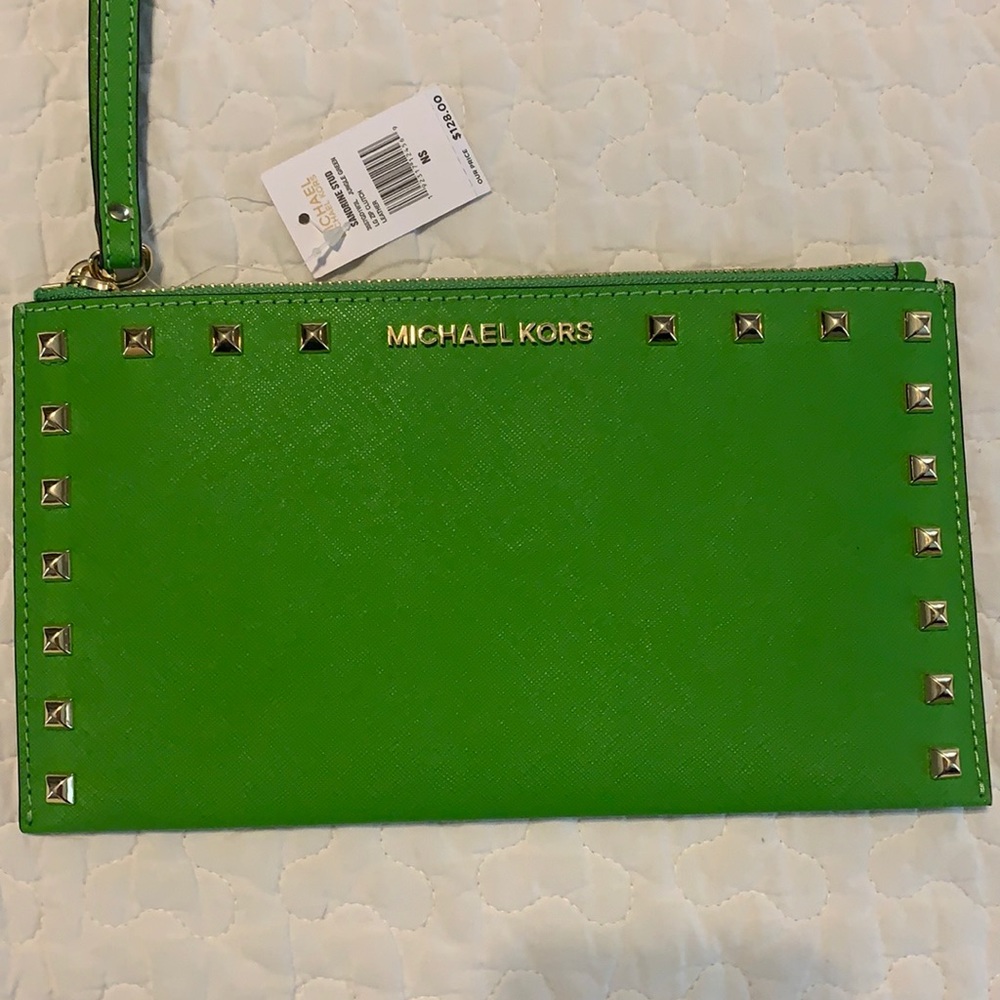 Michael Kors Jungle Green clutch
